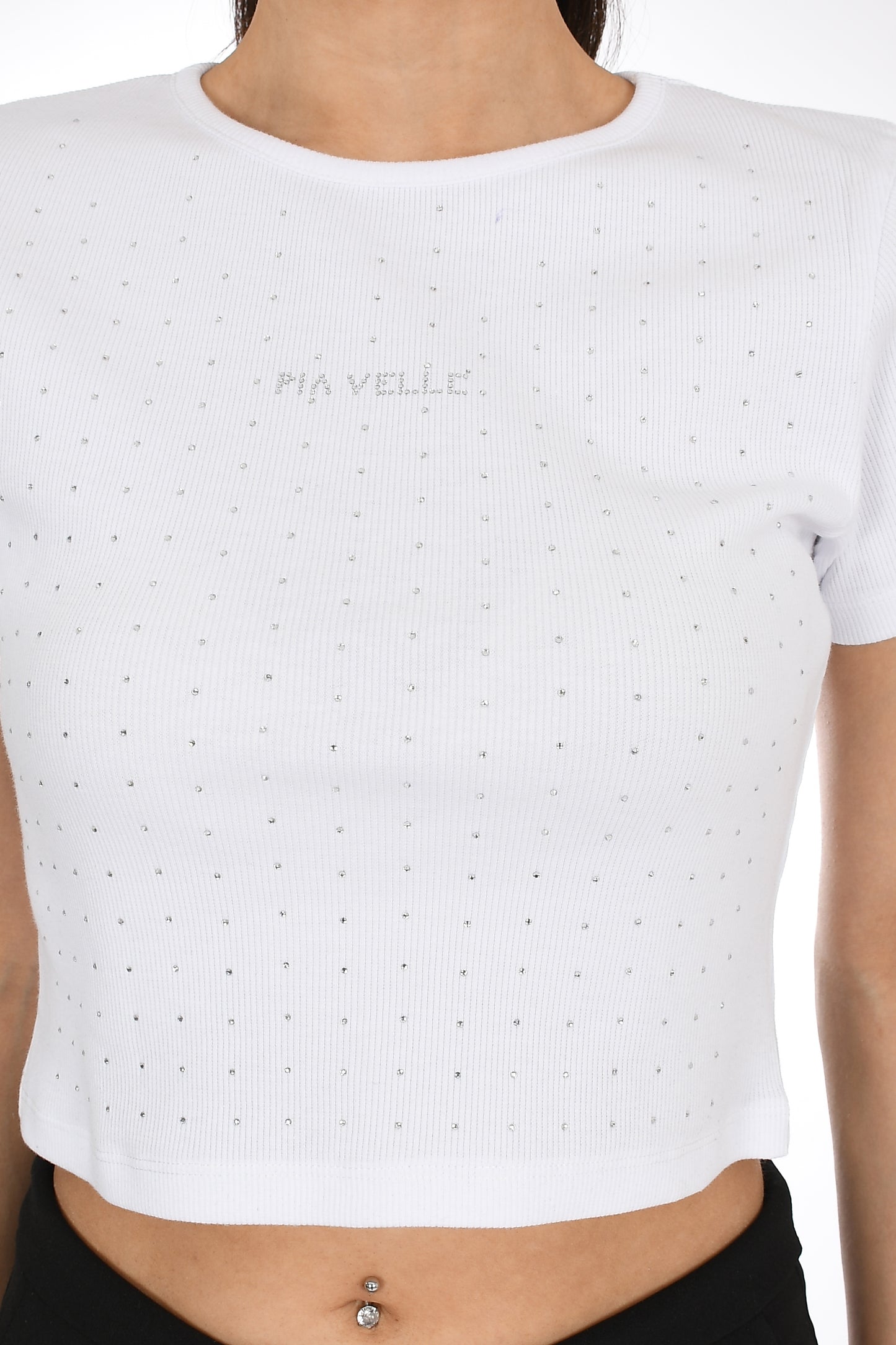 Pia Velle Beyaz Taş Detaylı Fit Crop T-Shirt – Işıltıyla Şıklığı Yansıt