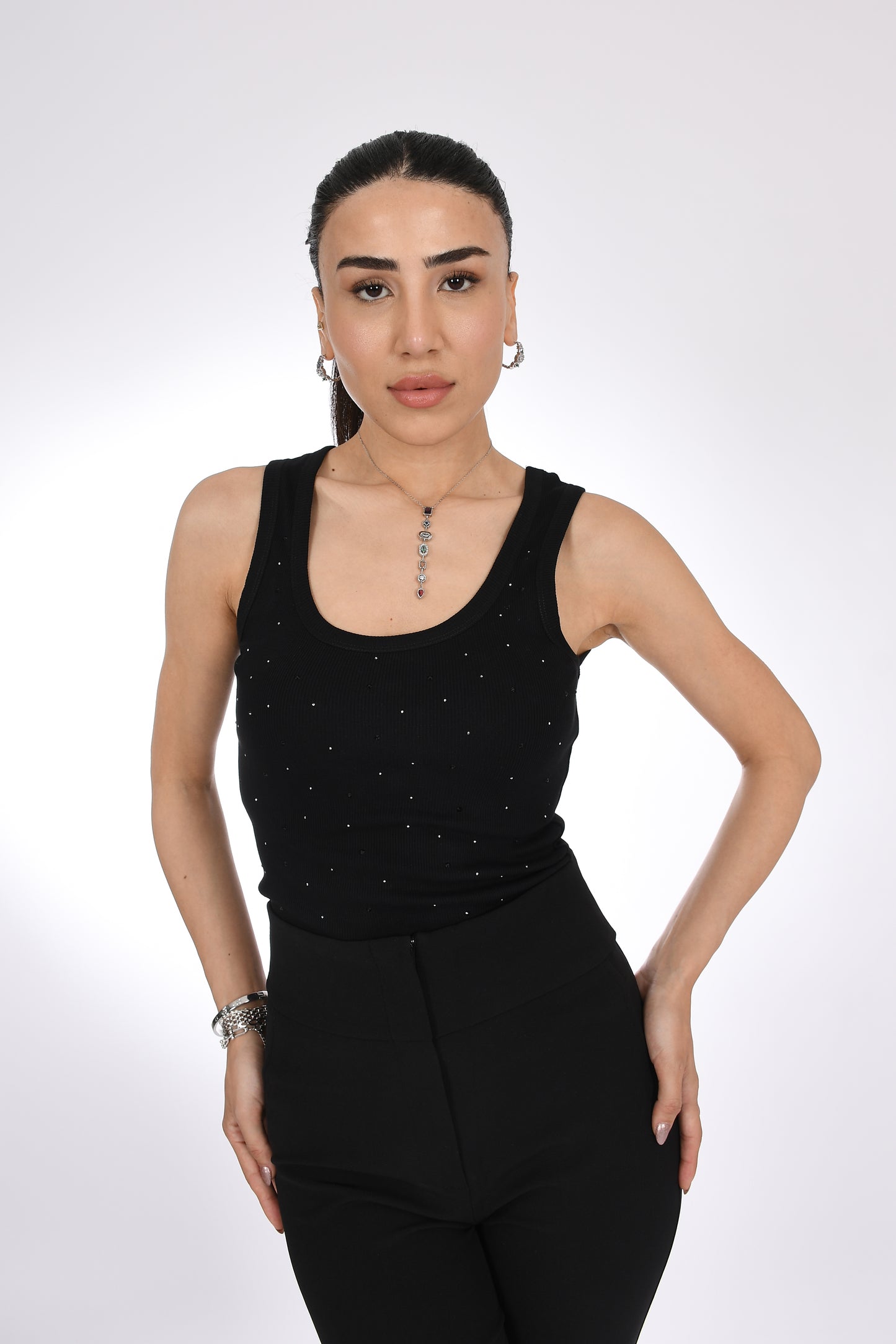 Siyah Taş Baskı Detaylı Ribana Kadın Bluz - Pia Velle - Elegance in Black
