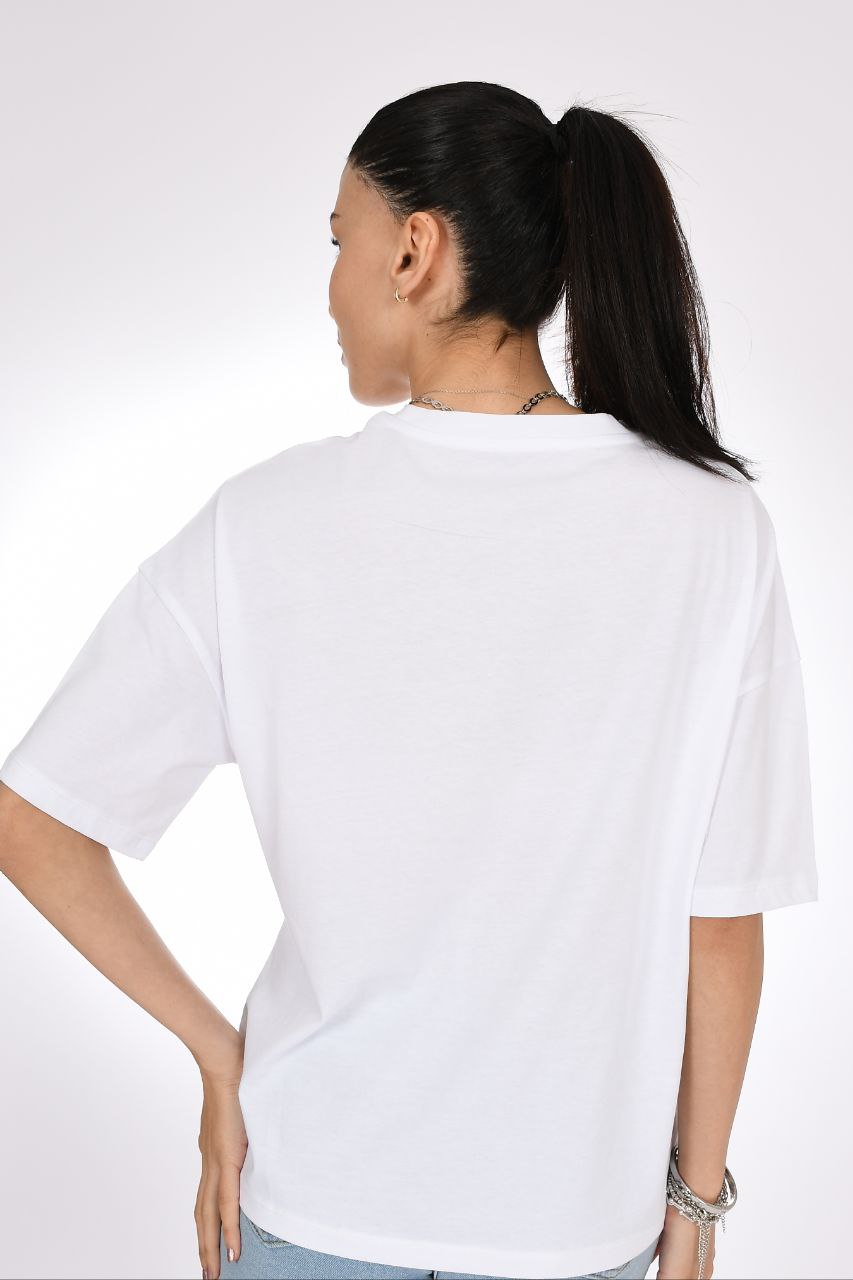The Woman With Style Çiçek Desenli Oversize Kadın Tişört – Beyaz